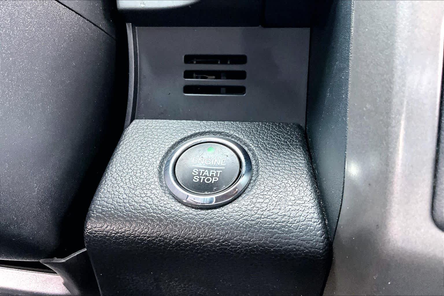 Used 2019 Stone Gray Metallic Ford XLT image 68