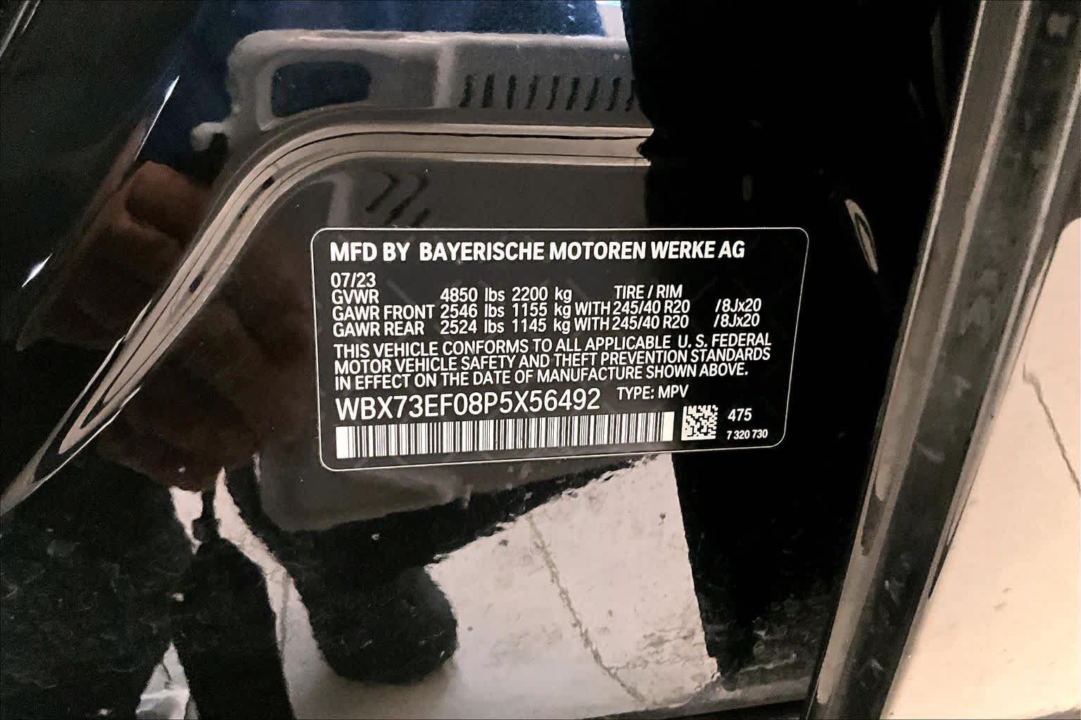 Used 2023 Black Sapphire Metallic BMW xDrive28i image 32