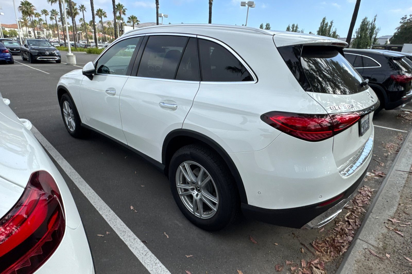 Used 2026 White Mercedes-Benz GLC 300 image 9