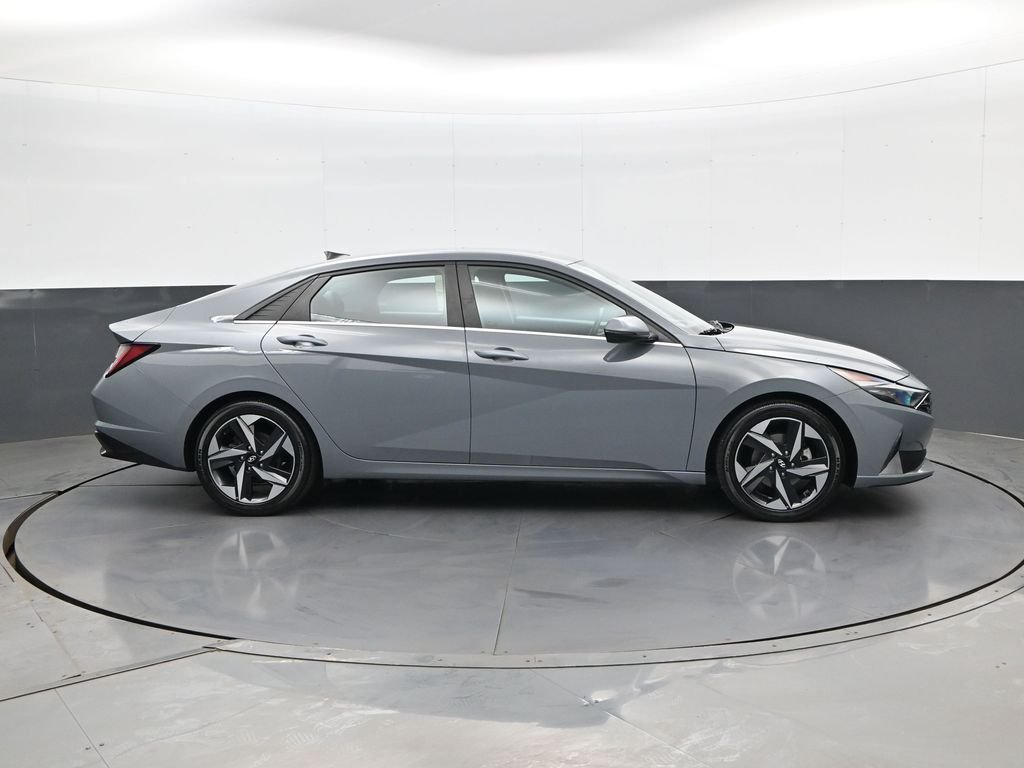 Used 2021 Gray Hyundai Limited image 5