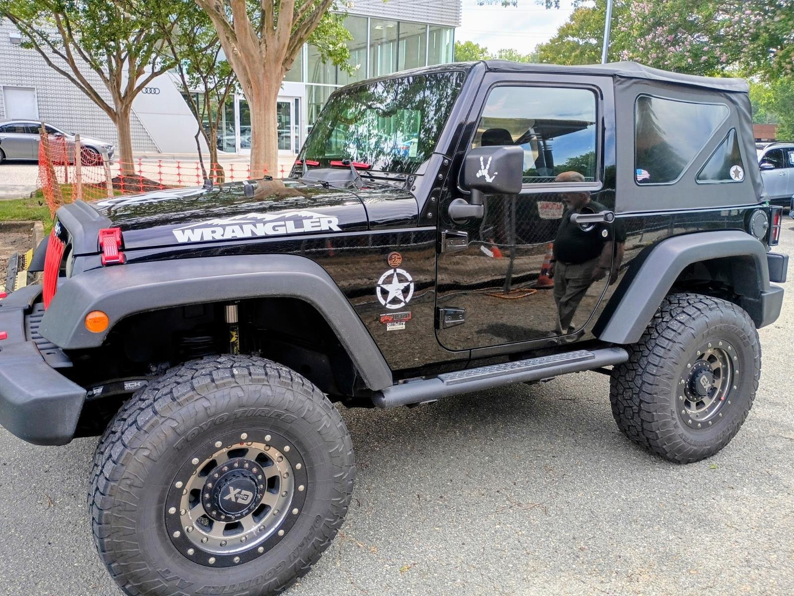 Used 2017 Black Clearcoat Jeep Sport image 4