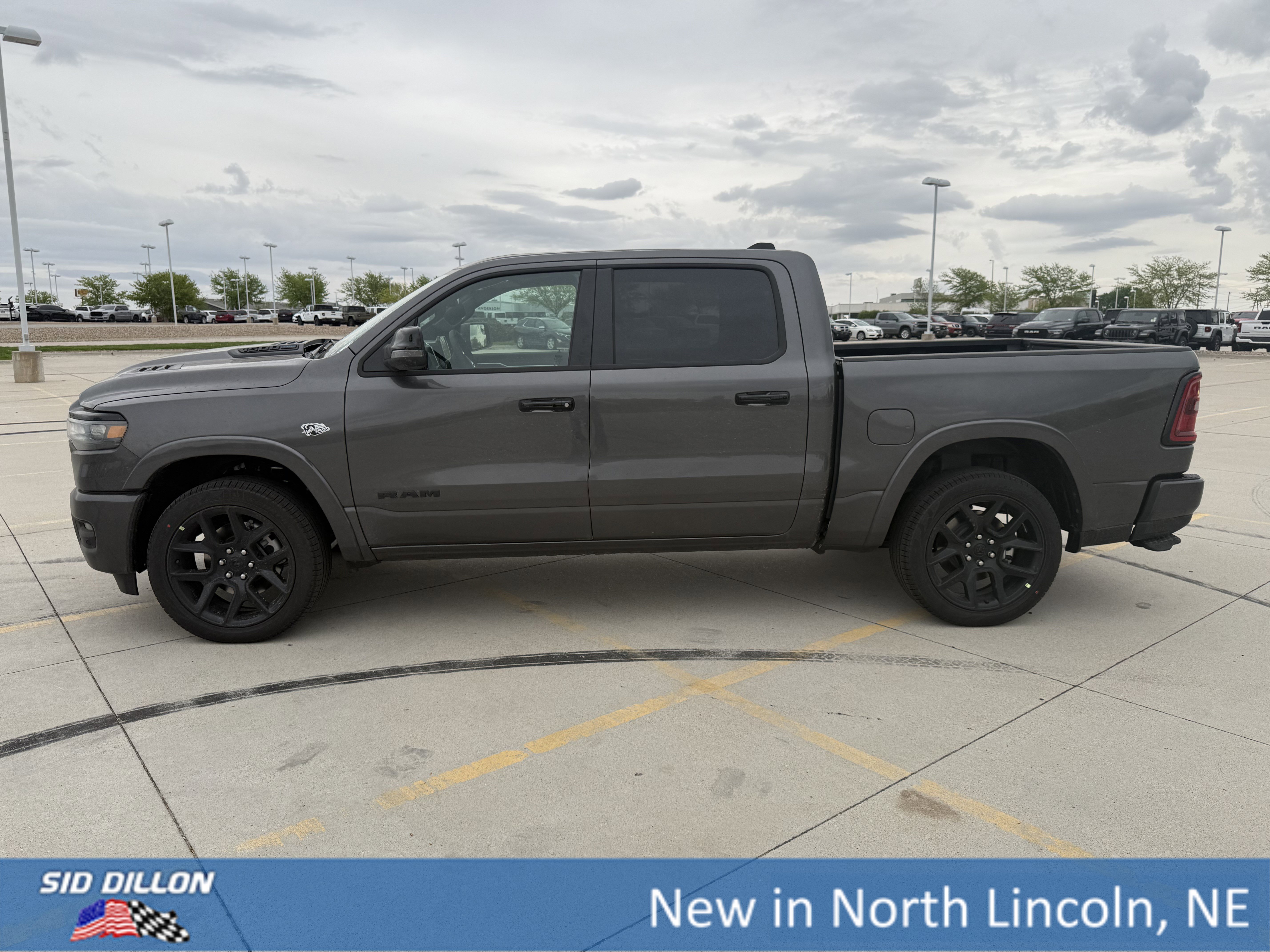 New 2026 Granite Crystal Metallic Clear-Coat Exterior Paint RAM Laramie image 2