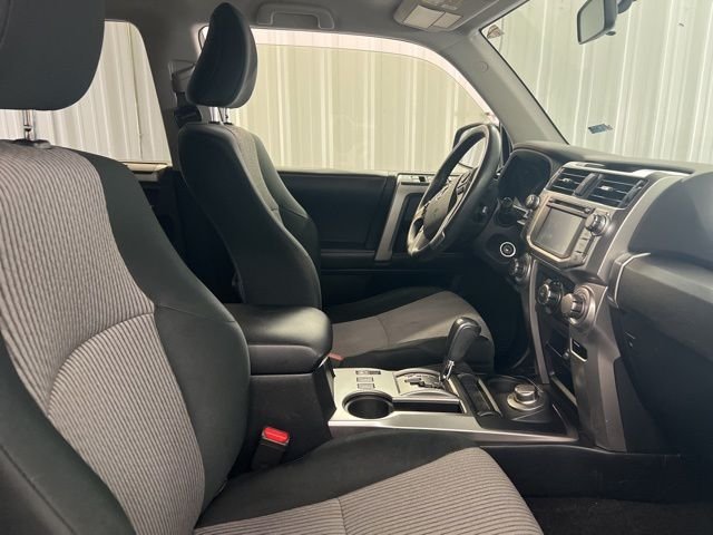 2018 Toyota 4Runner SR5 - Photo 23