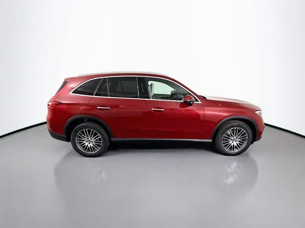 New 2026 MANUFAKTUR Patagonia Red Metallic Mercedes-Benz GLC 300 image 8