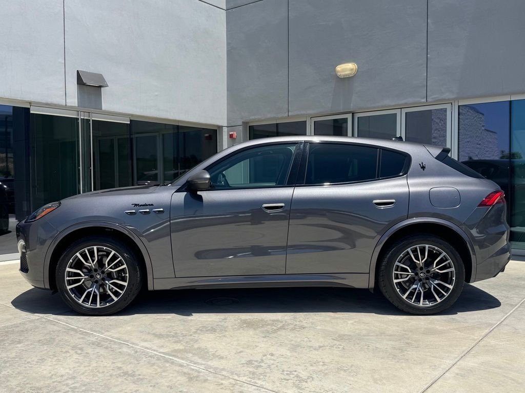 Certified Used 2023 Grigio Lava Metallic Maserati Modena image 5