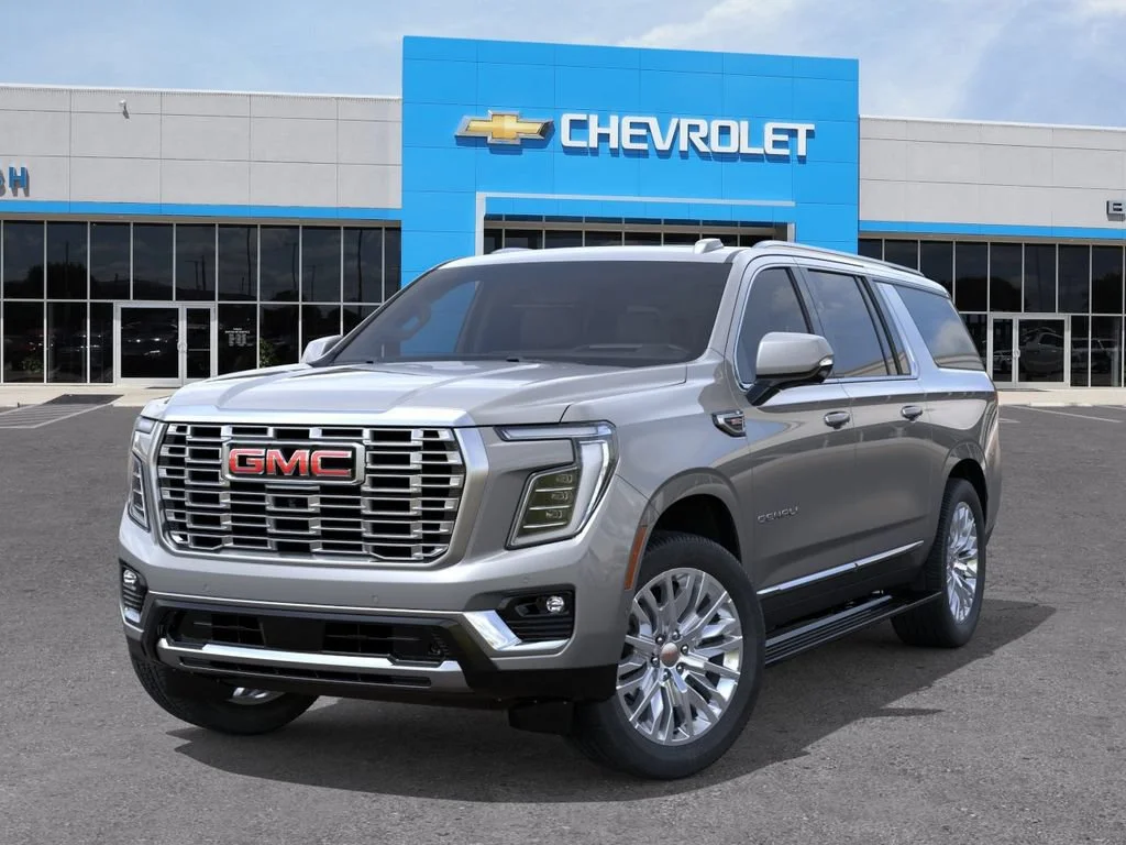 2026 GMC Yukon XL Denali - Photo 6