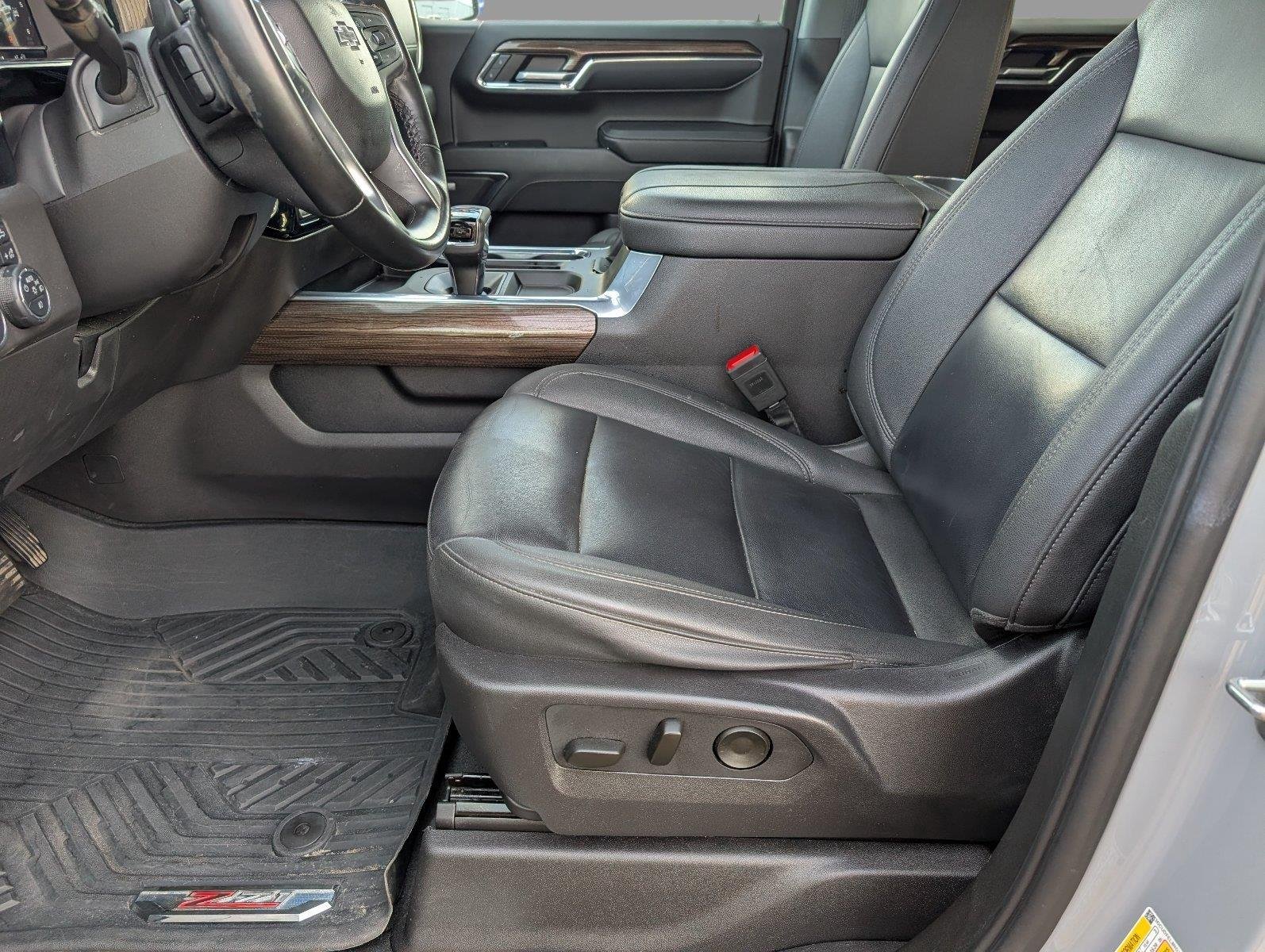 Used 2024 Slate Gray Metallic Chevrolet LT Trail Boss image 14