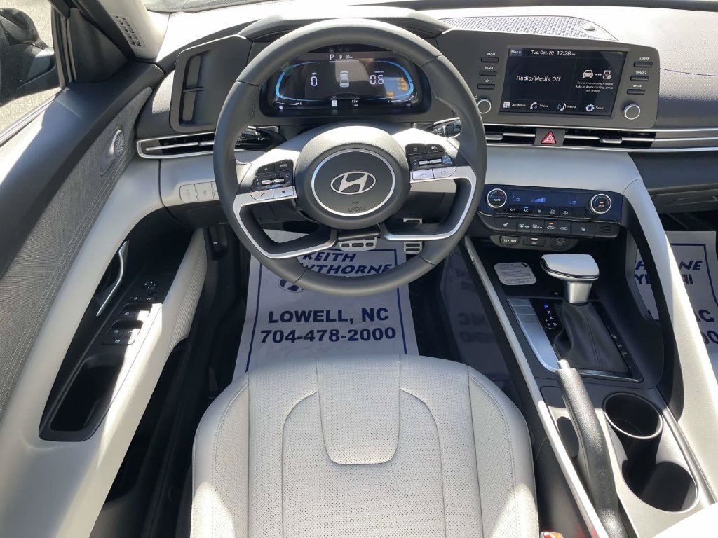 New 2026 Black Hyundai SEL Sport Plus image 11
