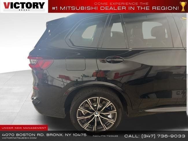 Used 2021 Black BMW M50i image 9