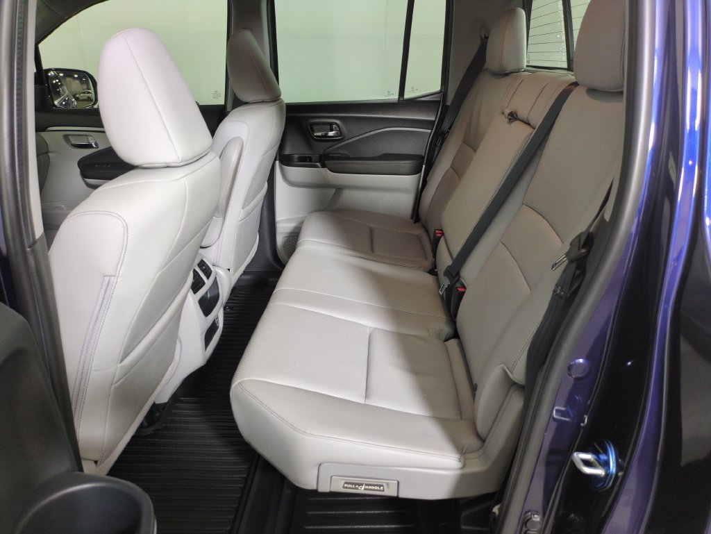 Used 2023 Obsidian Blue Pearl Honda RTL-E image 28