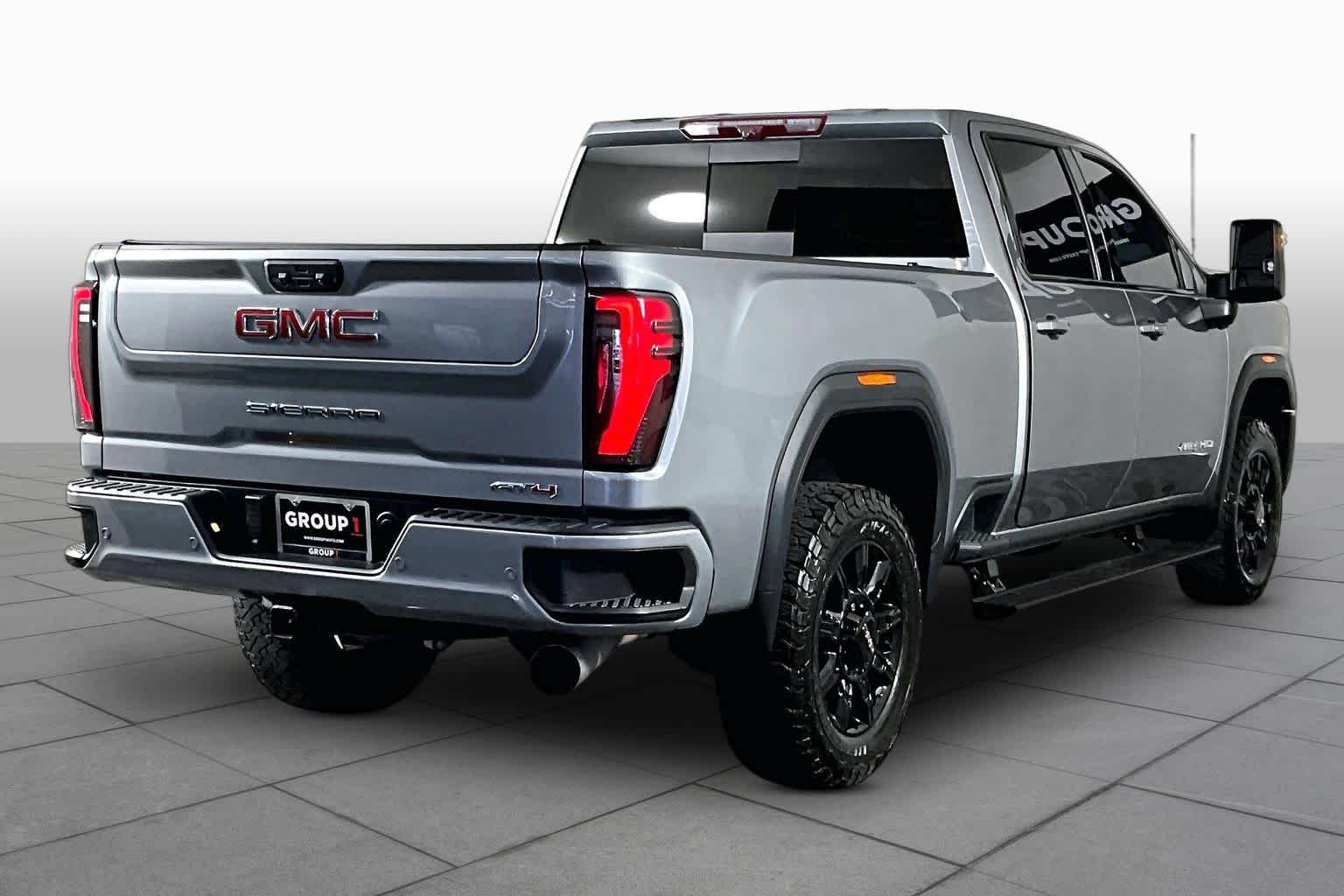 Used 2024 Sterling Metallic GMC AT4 image 13
