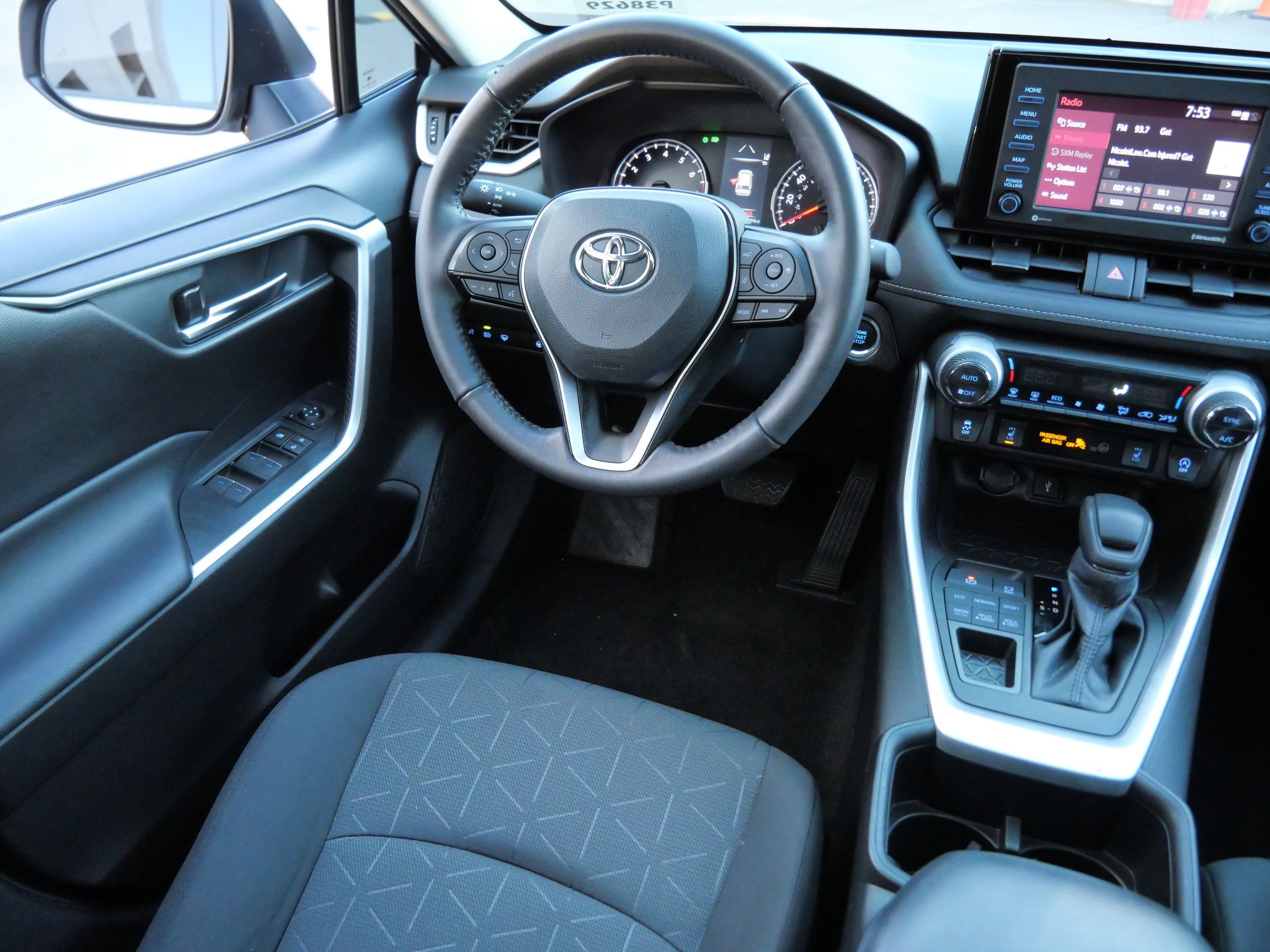 Certified Used 2022 Silver Sky Metallic Toyota XLE image 10