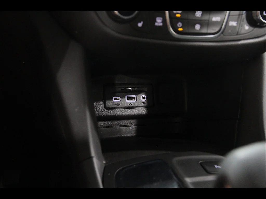 2024 Chevrolet Equinox LT - Photo 15