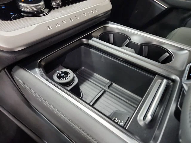 New 2026 Star White Metallic Tri-Coat Ford Active image 22