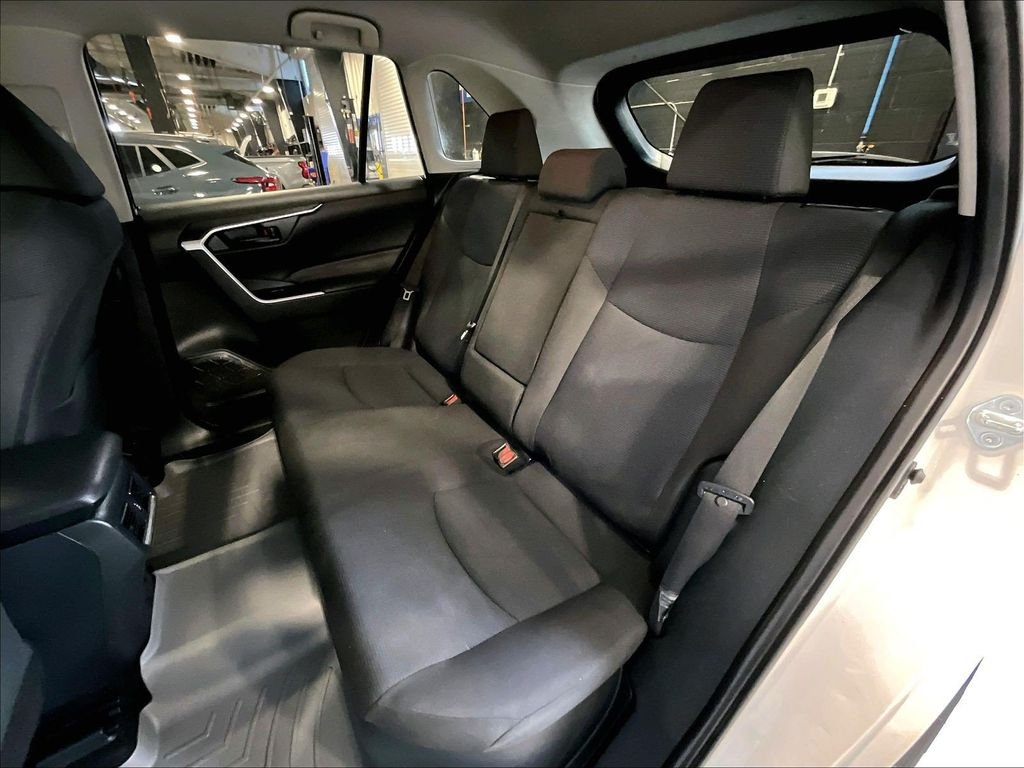 Used 2020 White Toyota LE image 15