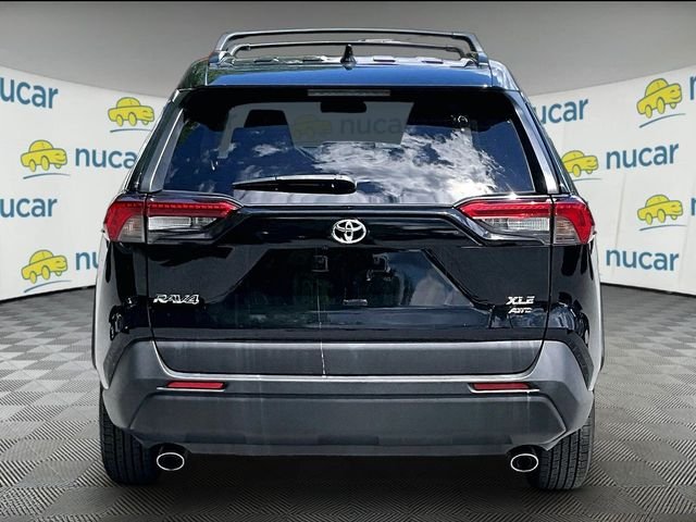 Used 2020 Black Toyota XLE image 4