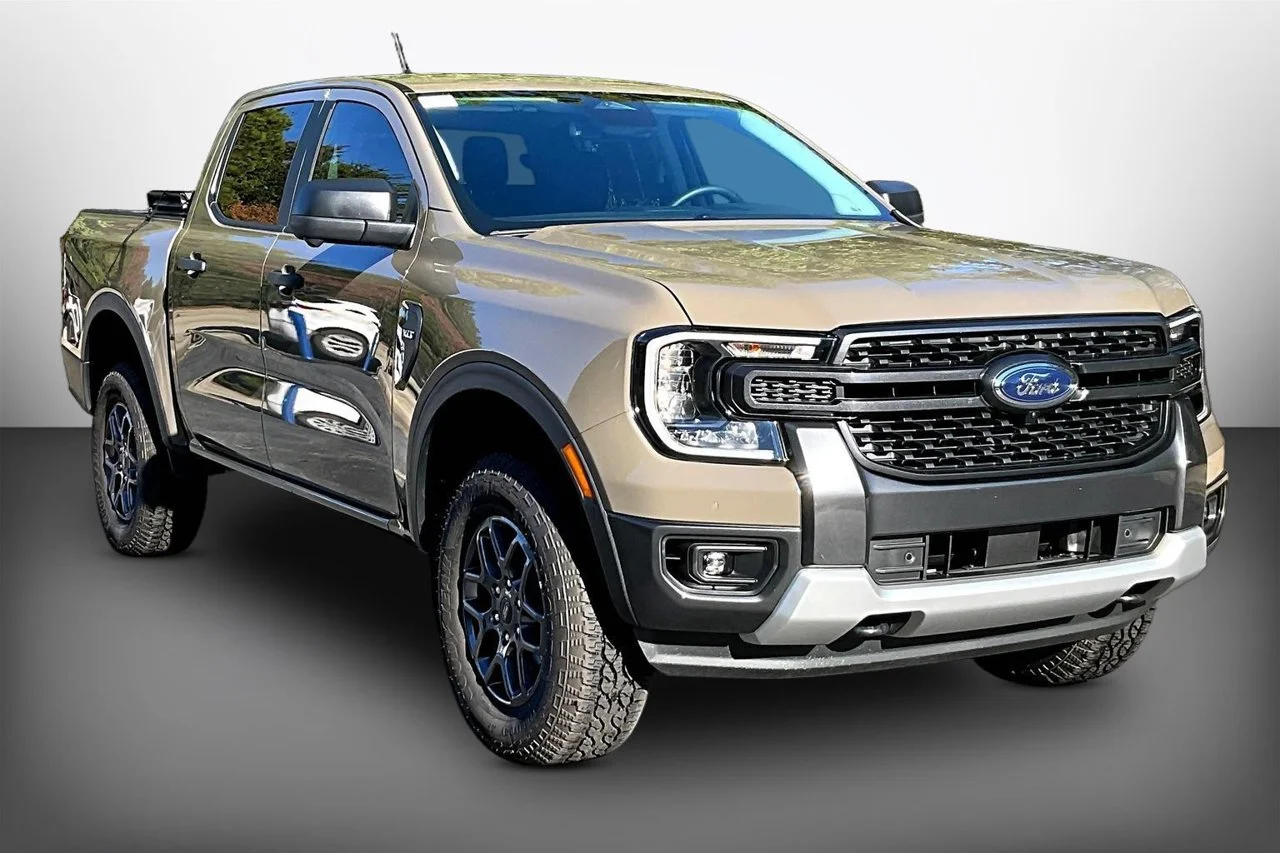 Used 2026 Gray Ford XLT image 1