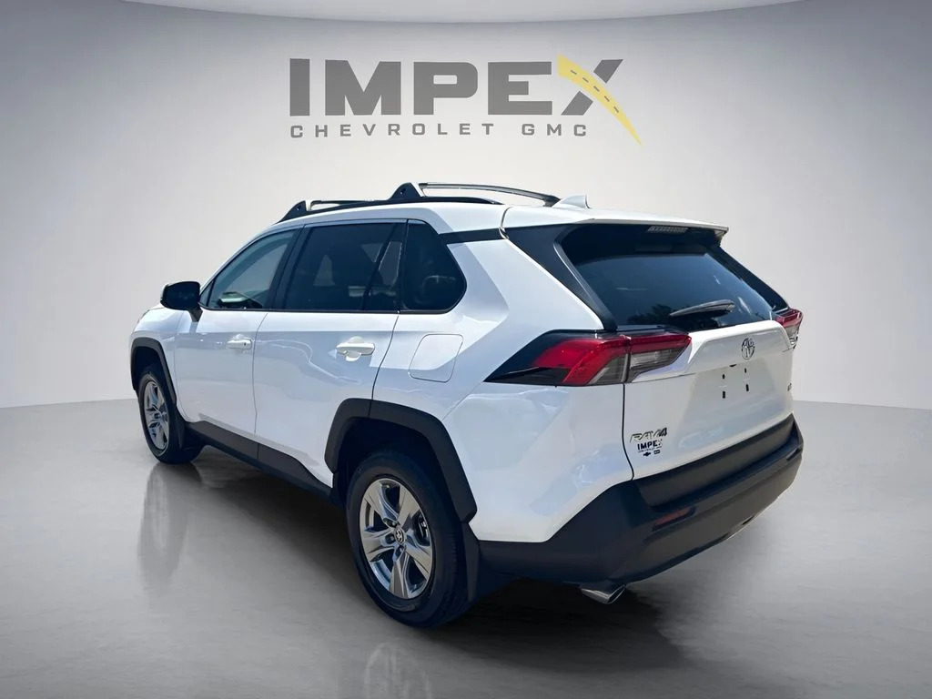 Used 2024 White Toyota XLE image 3