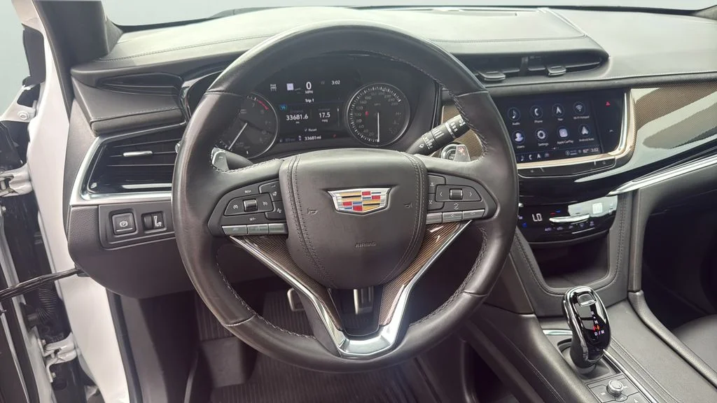 Used 2023 White Cadillac Sport image 10
