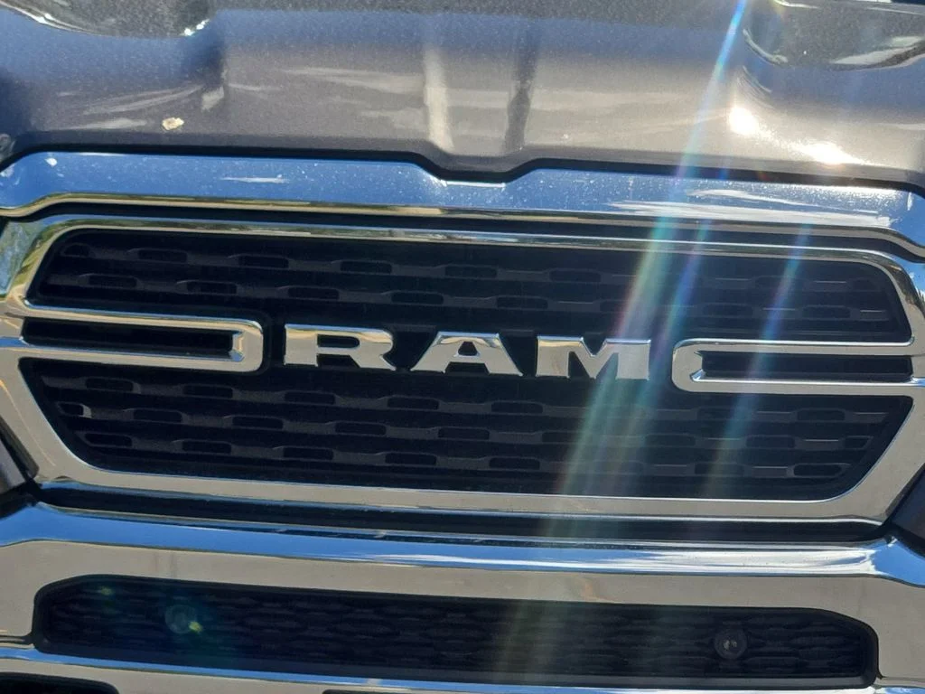 Used 2022 Granite Crystal Clearcoat Metallic Ram Big Horn/Lone Star image 18