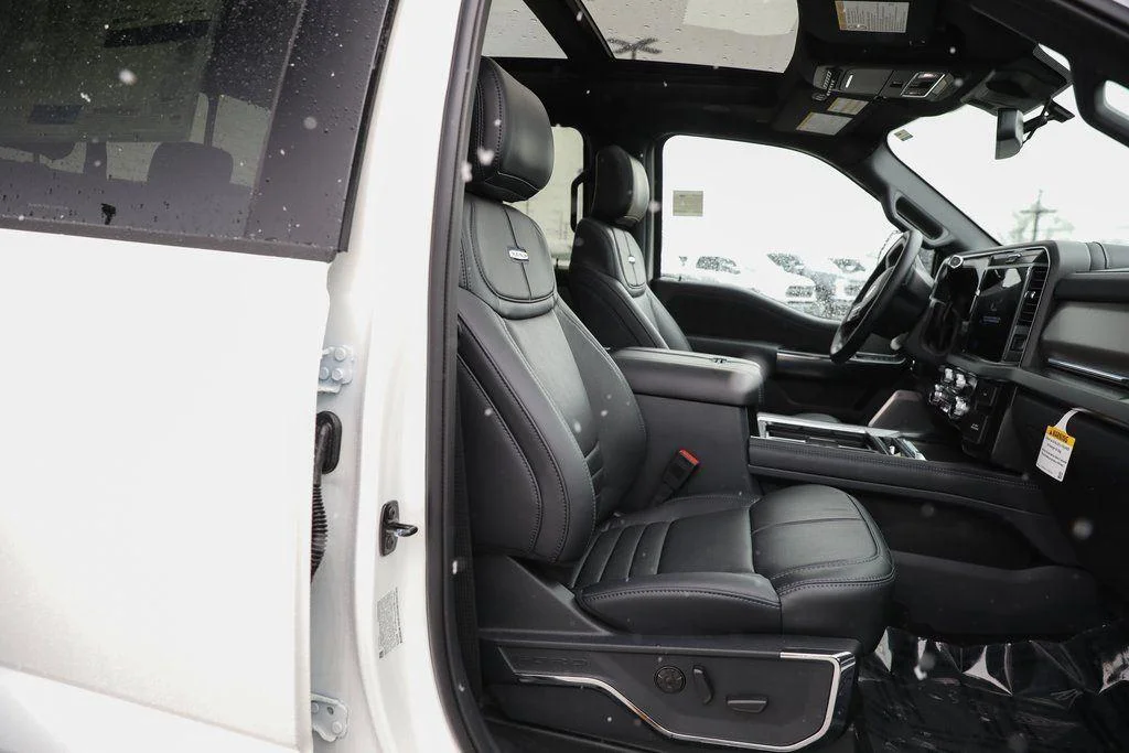 New 2026 Star White Metallic Tri-Coat Ford F-250® Platinum® image 35