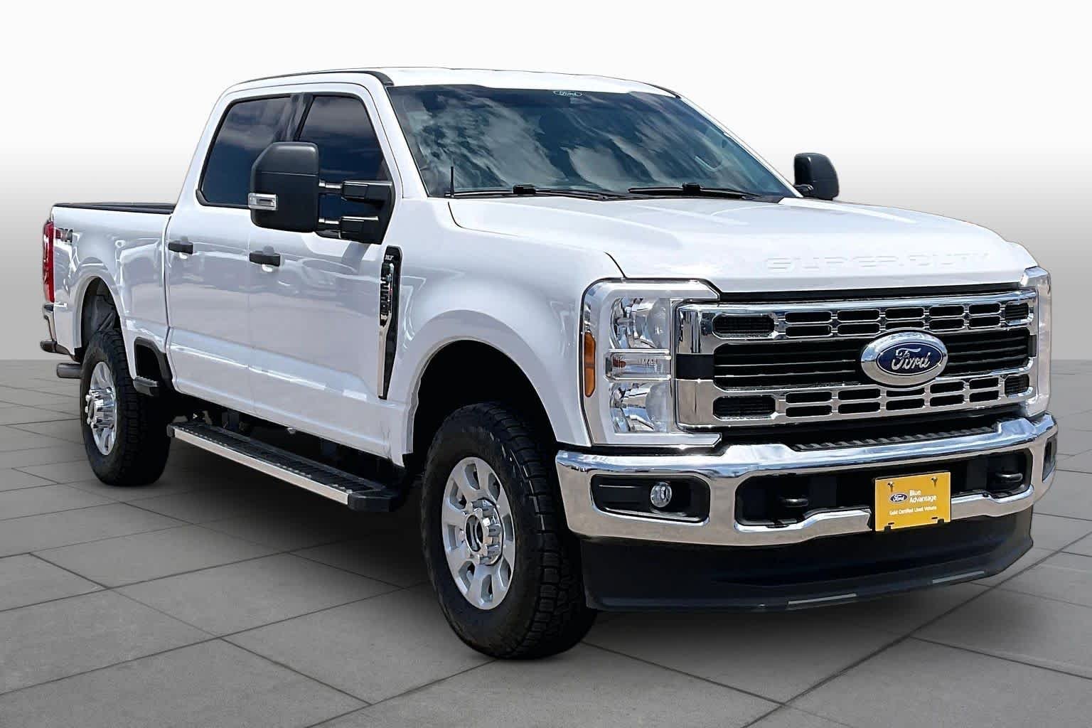 Used 2024 Oxford White Ford XLT image 3