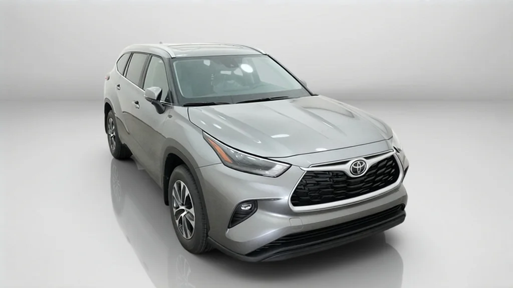New 2026 Heavy Metal Toyota XLE image 4