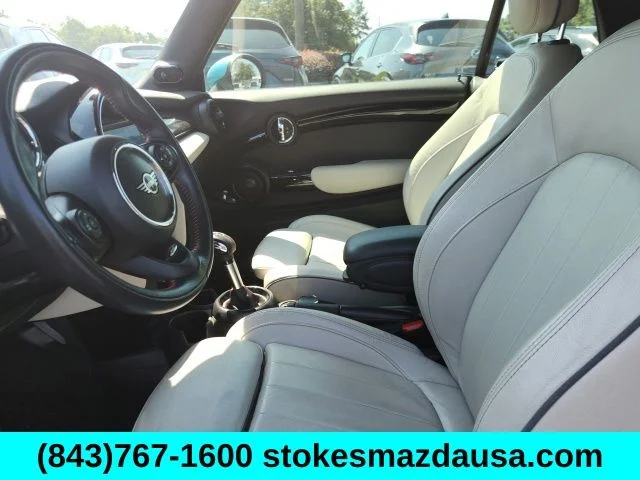 Used 2019 Blue MINI Classic image 15