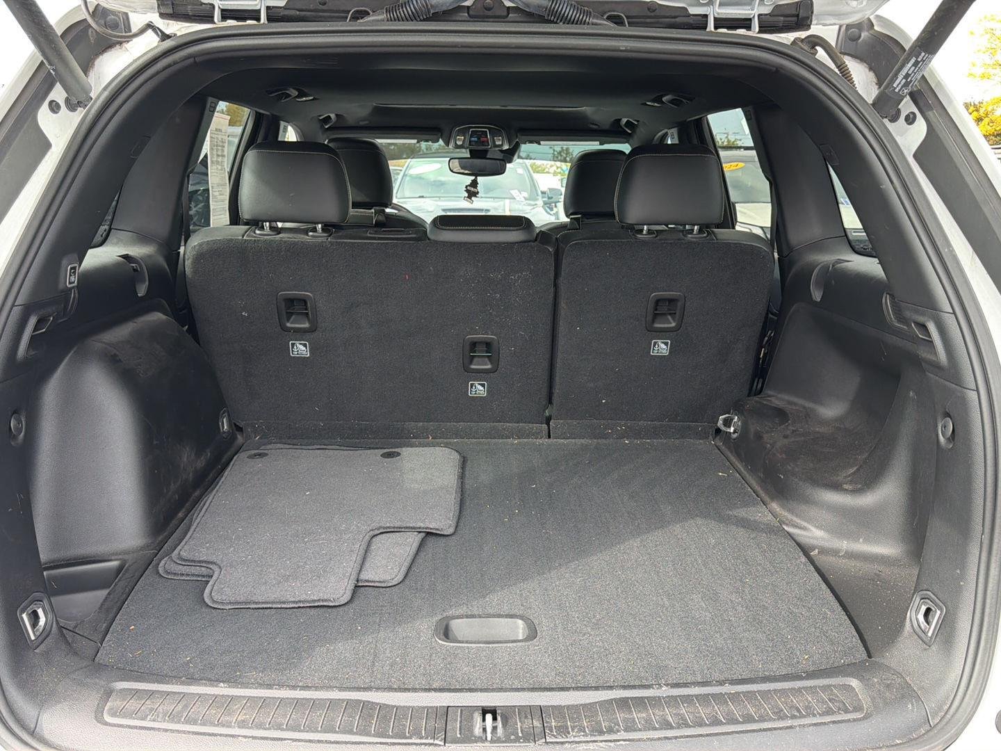 Used 2023 Bright White Clearcoat Jeep Altitude X image 21