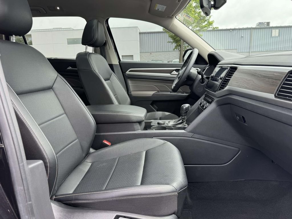 2023 Volkswagen Atlas SE w/Tech - Photo 15