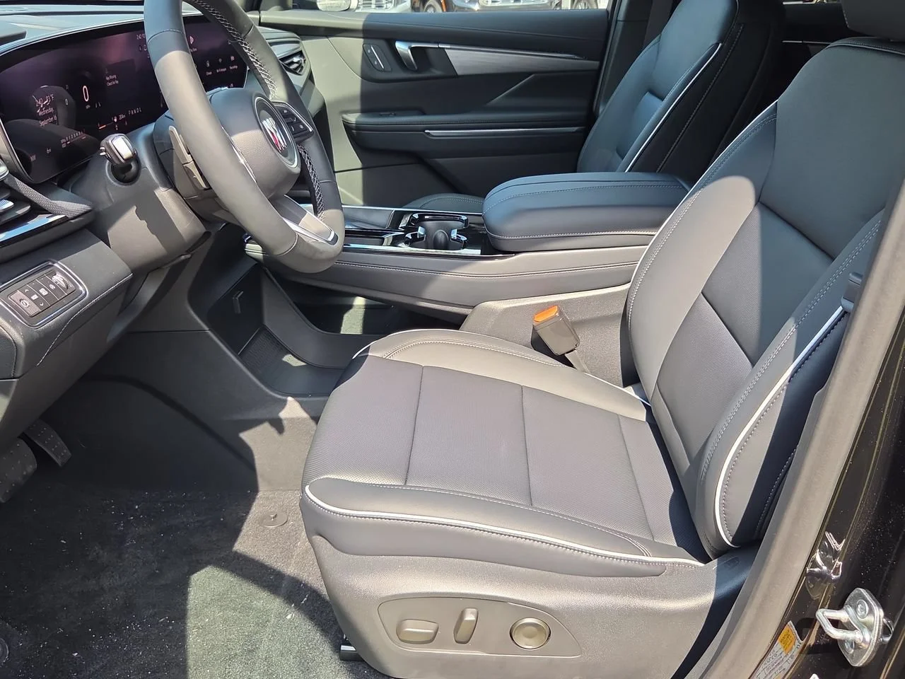 New 2027 Ebony Twilight Metallic Buick Preferred image 18