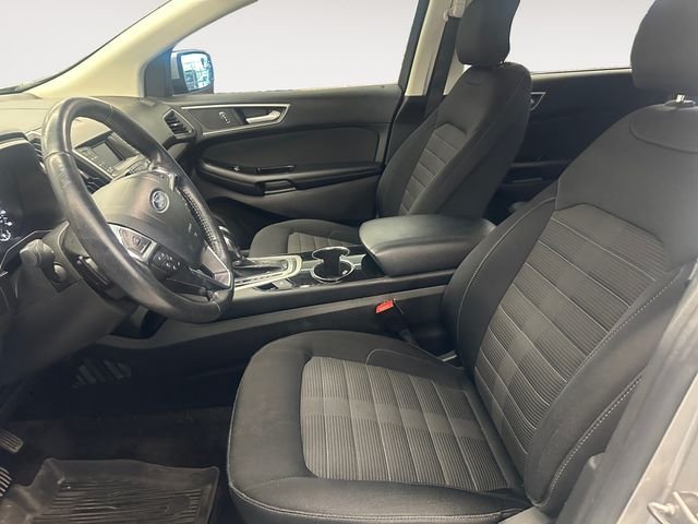 Used 2018 Silver Ford SEL image 9