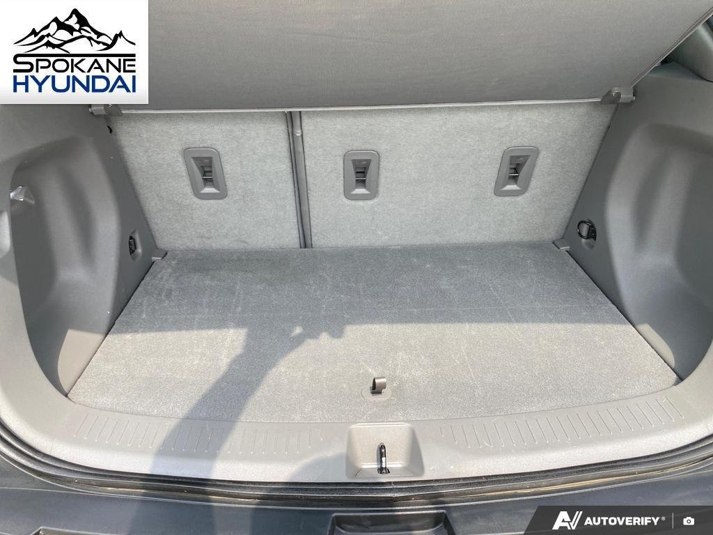 Used 2022 Silver Flare Metallic Chevrolet Premier image 15