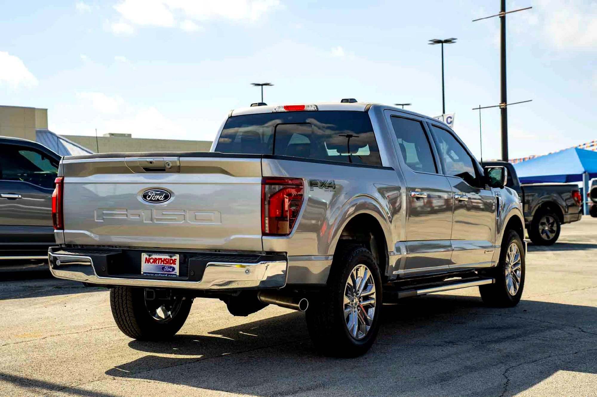 New 2025 Iconic Silver Metallic Ford LARIAT image 4