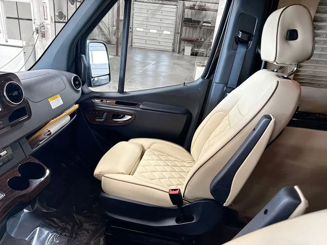 Used 2022 Black Mercedes-Benz Cargo 170 WB image 22