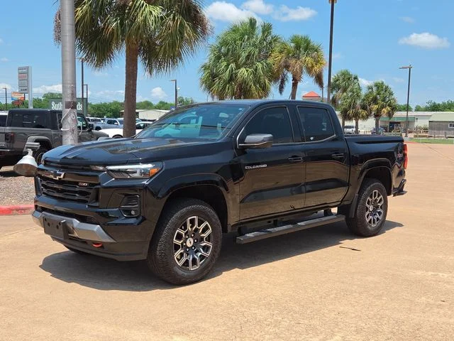Used 2025 Black Chevrolet Z71 image 3