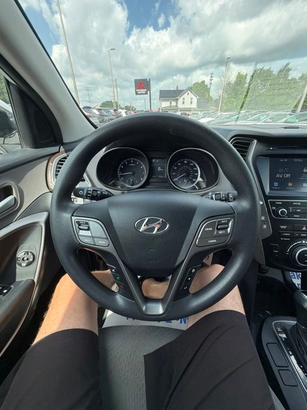 Used 2017 White Hyundai 2.4 Base image 19