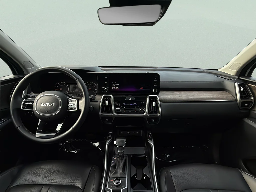 Used 2023 Glacial White Pearl Kia X-Line EX image 22