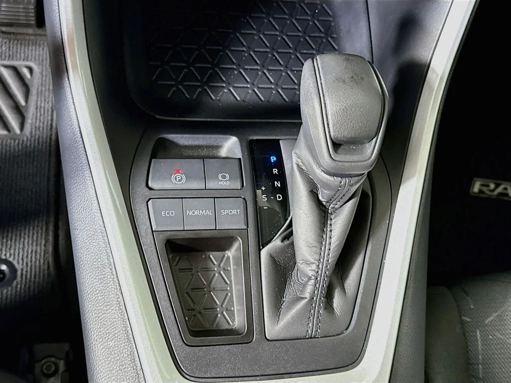 Certified Used 2025 Blueprint Toyota XLE image 17