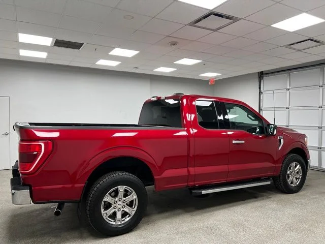 Used 2021 Red Ford XLT image 11