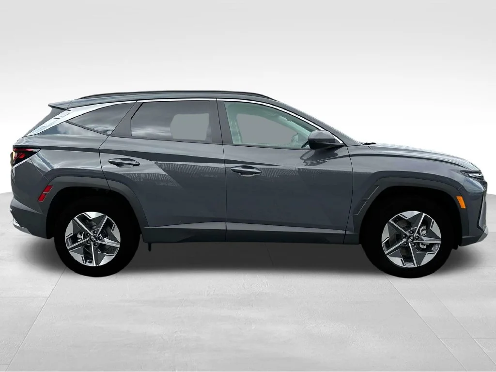 Used 2026 Gray Hyundai SEL image 10