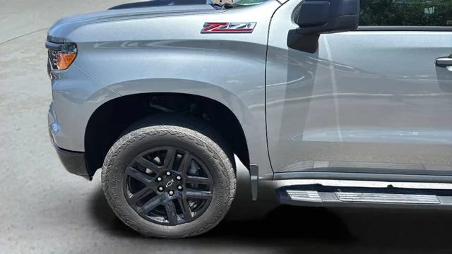 Used 2024 Sterling Gray Metallic Chevrolet Custom Trail Boss image 29