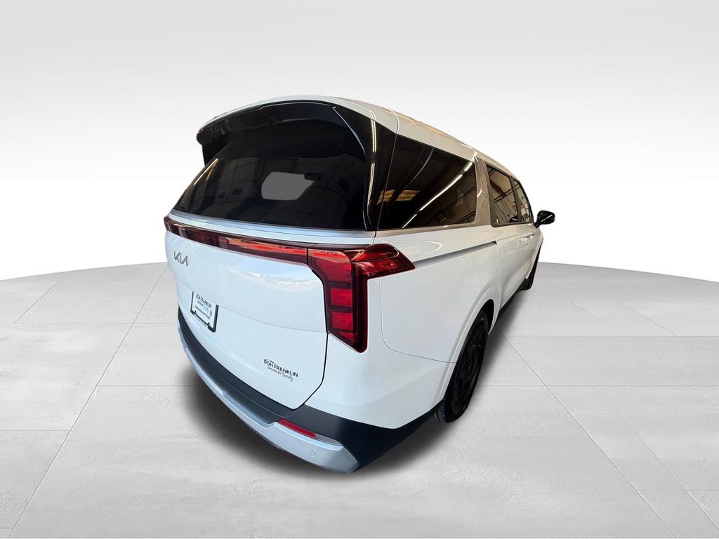 Used 2025 White Kia LXS image 6