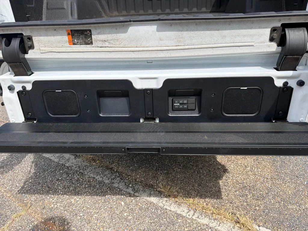 New 2026 White GMC AT4X image 33