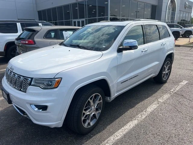 2020 Jeep Grand Cherokee Overland 4WD's photo
