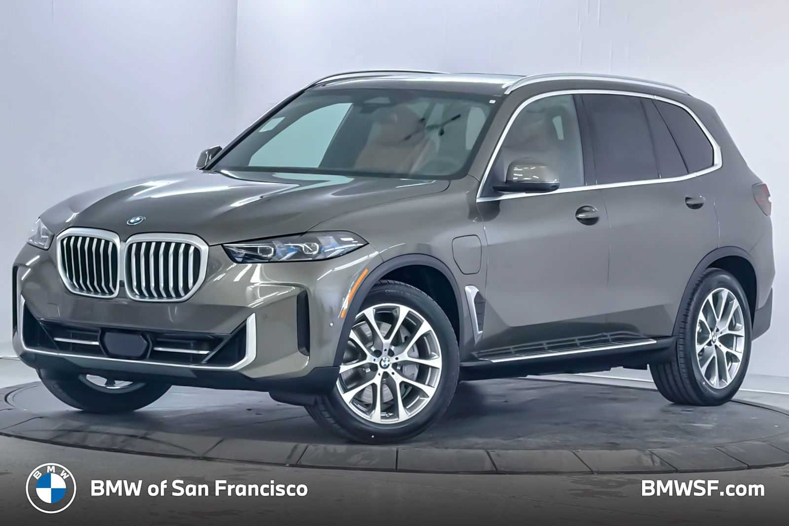 2026 BMW X5 xDrive50e's photo