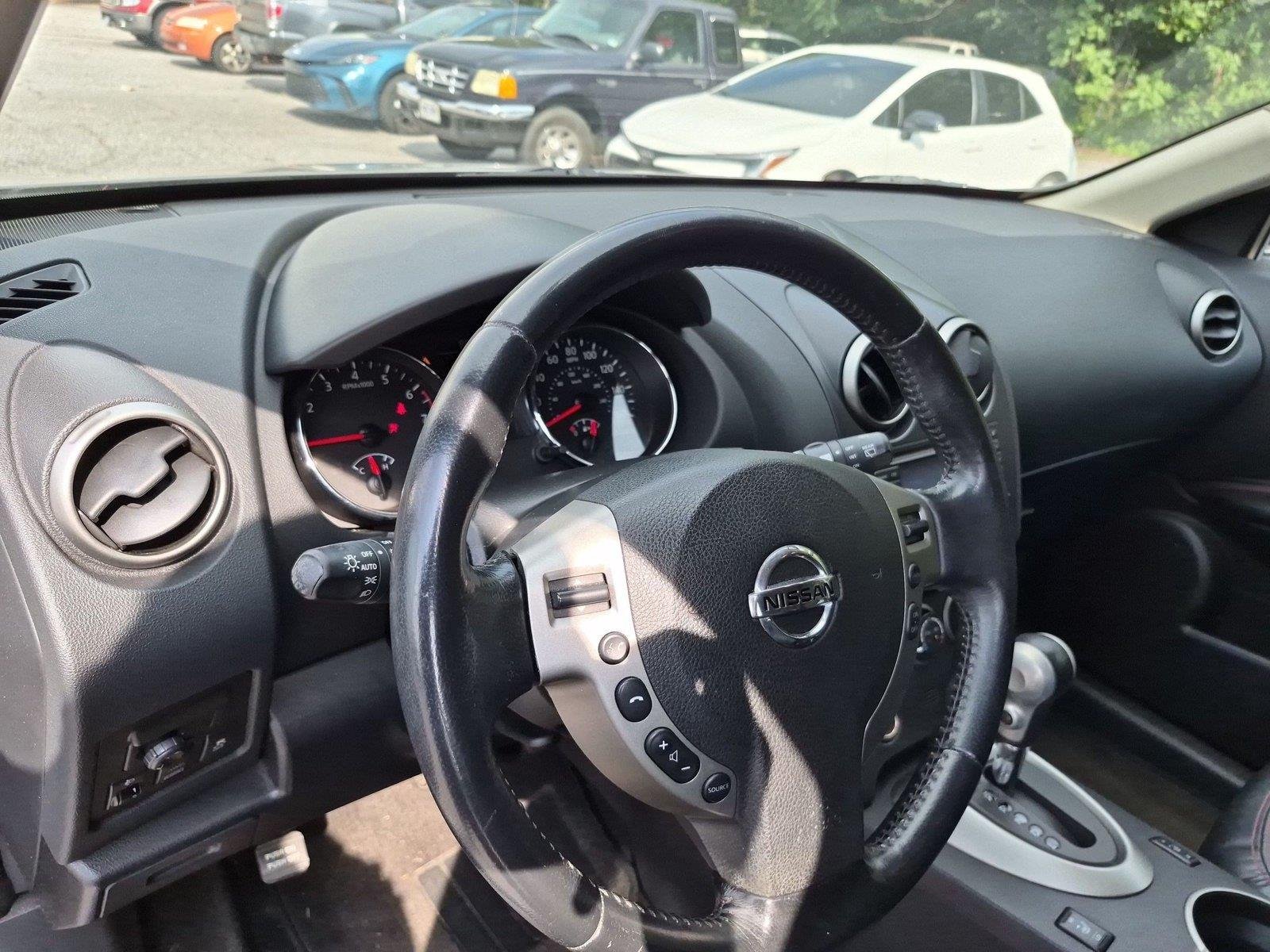 Used 2012 Platinum Graphite Nissan SL image 18