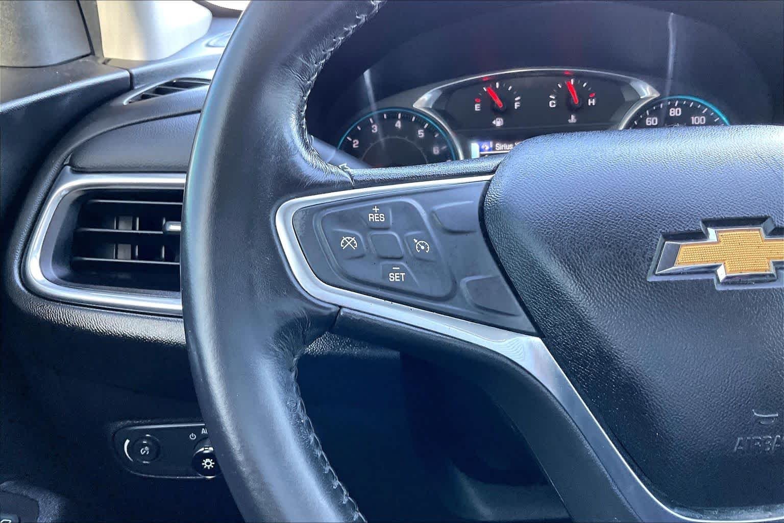 Used 2018 Silver Ice Metallic Chevrolet LT image 22