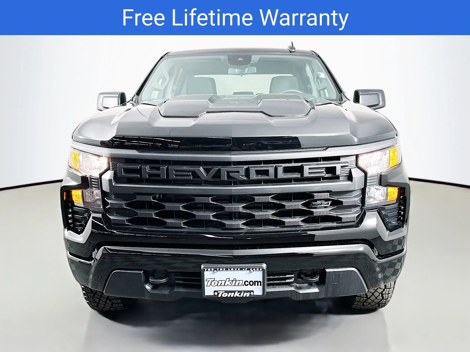 2026 Chevrolet Silverado 1500 Custom Trail Boss - Photo 2