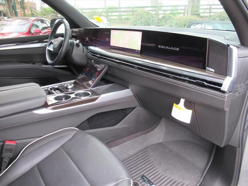 2025 Cadillac Escalade Premium Luxury - Photo 11